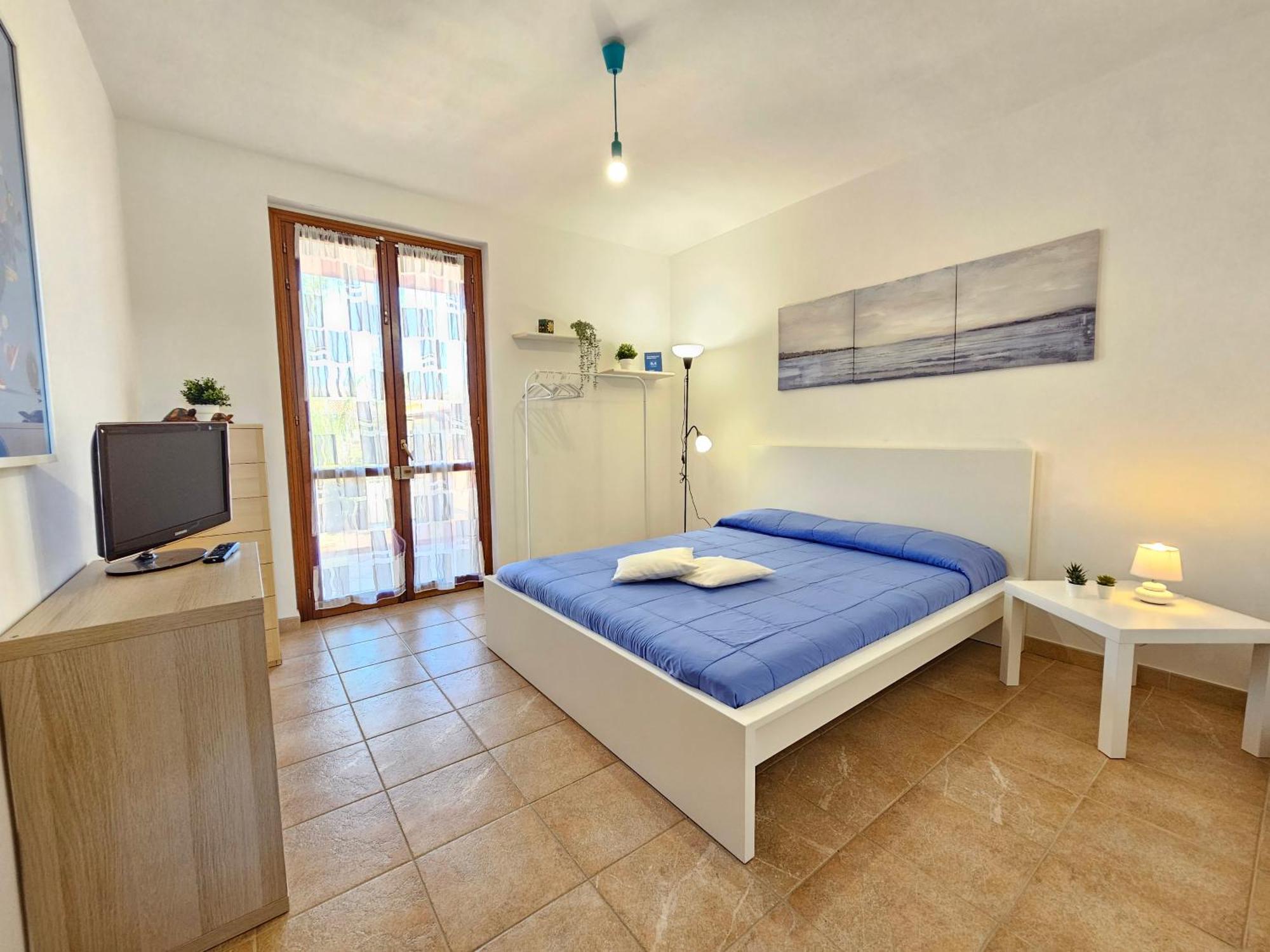 Costa Mediterranea Holiday Homes Кампофеличе-ди-Роччелла Экстерьер фото