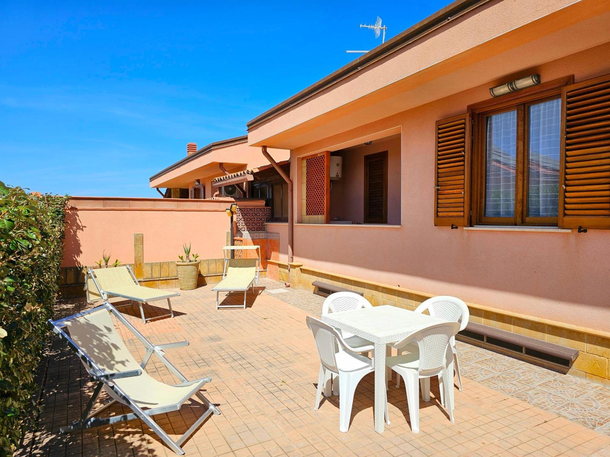 Costa Mediterranea Holiday Homes Кампофеличе-ди-Роччелла Номер фото