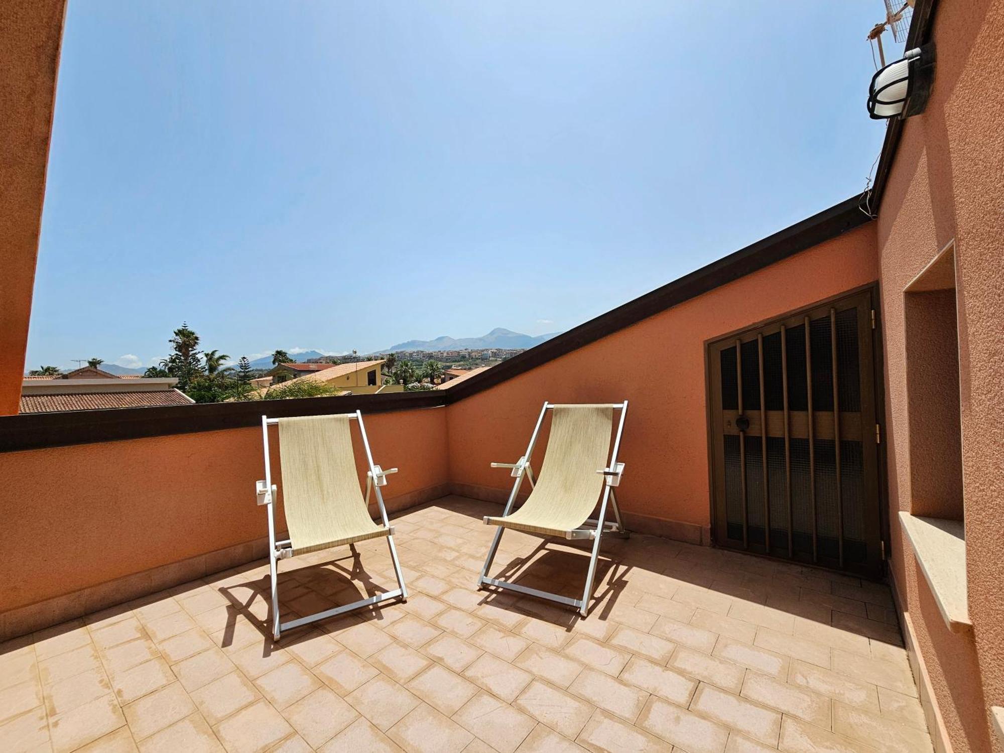 Costa Mediterranea Holiday Homes Кампофеличе-ди-Роччелла Номер фото
