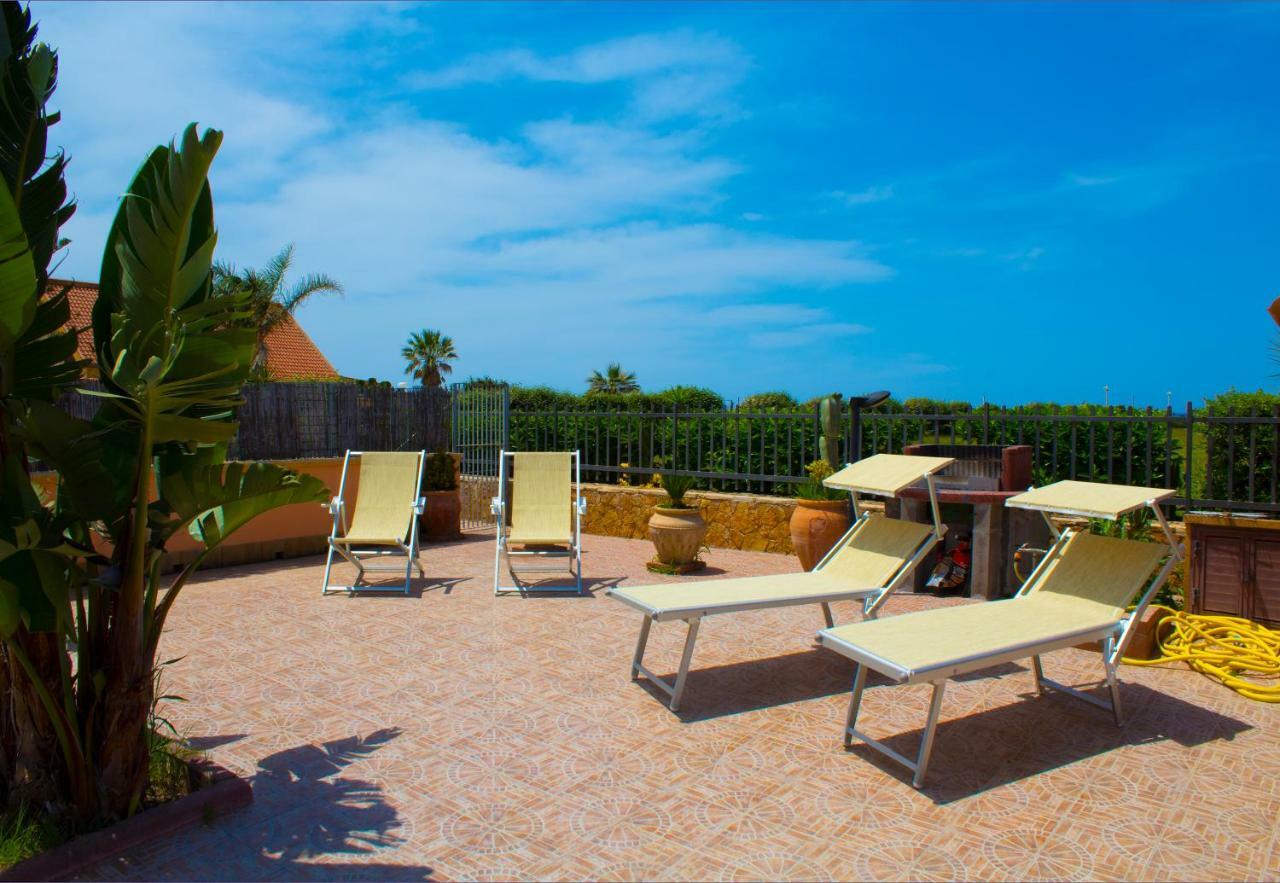 Costa Mediterranea Holiday Homes Кампофеличе-ди-Роччелла Экстерьер фото